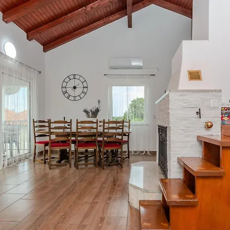 Holiday home House Lucic